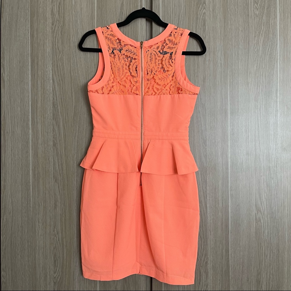 GB Lace Peplum Dress Size 5 - Picture 2 of 3